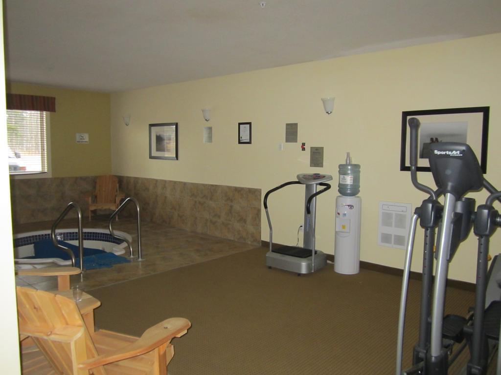 Trend Mountain Hotel & Conference Centre Tumbler Ridge Zewnętrze zdjęcie