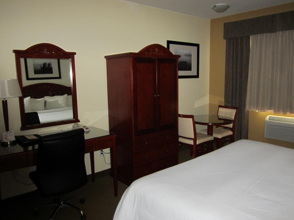 Trend Mountain Hotel & Conference Centre Tumbler Ridge Zewnętrze zdjęcie
