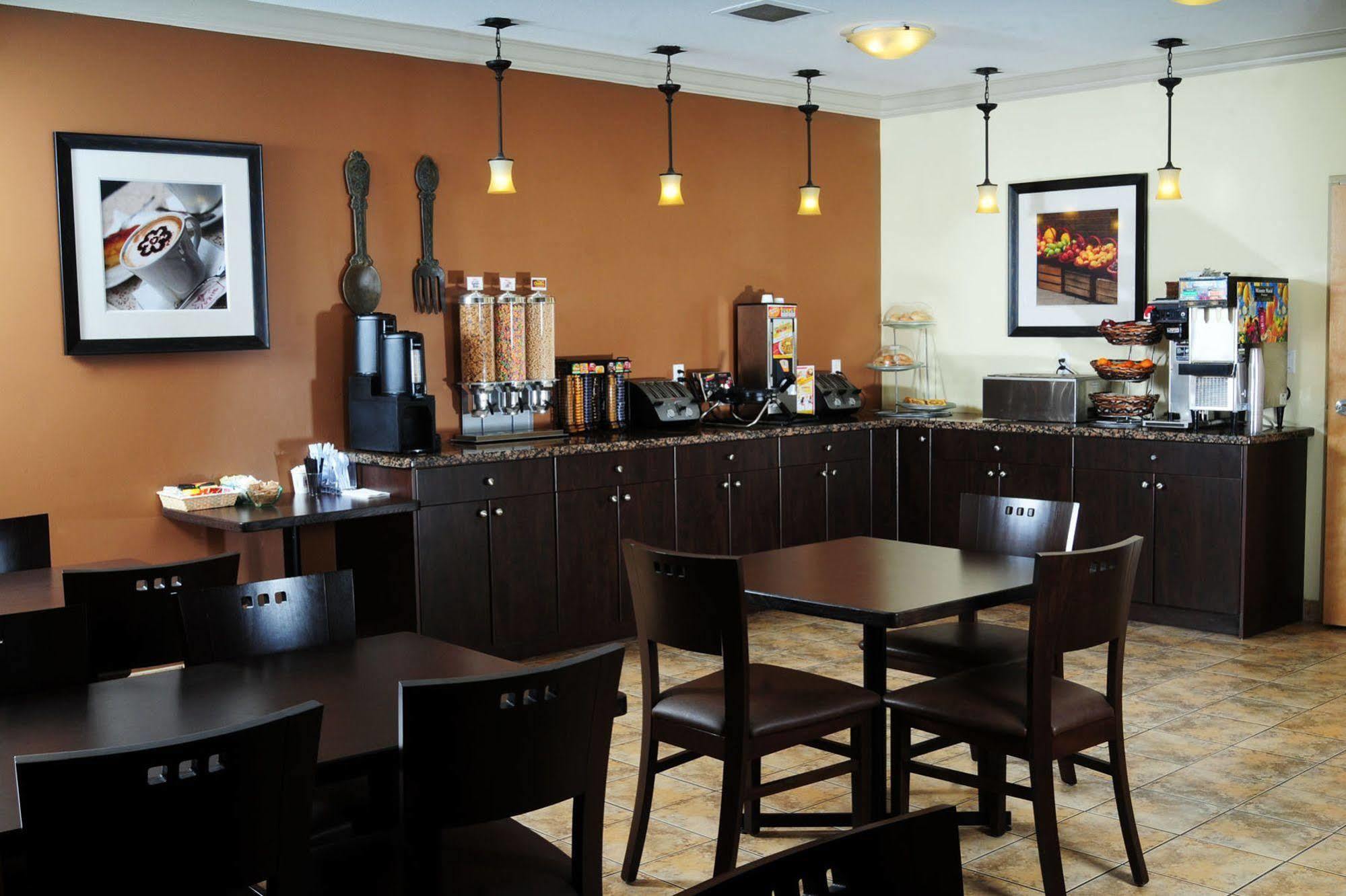 Trend Mountain Hotel & Conference Centre Tumbler Ridge Restauracja zdjęcie