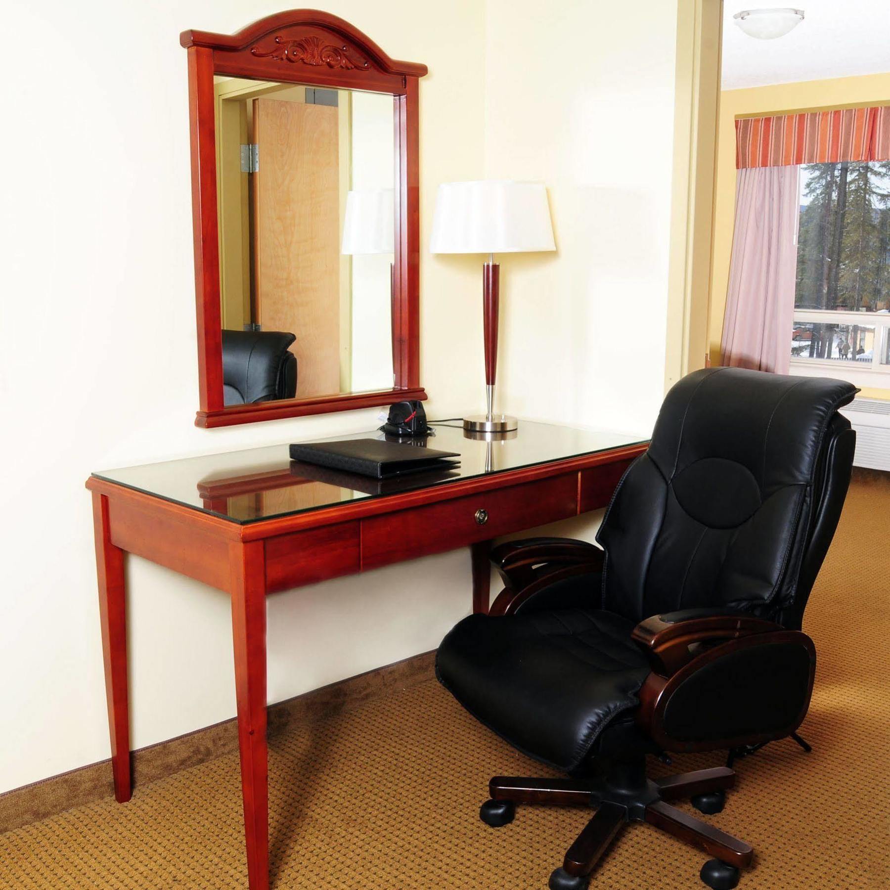Trend Mountain Hotel & Conference Centre Tumbler Ridge Zewnętrze zdjęcie